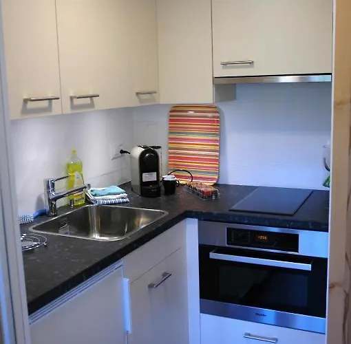 فيرنفونونغ أوف دكتور ليوي شقة