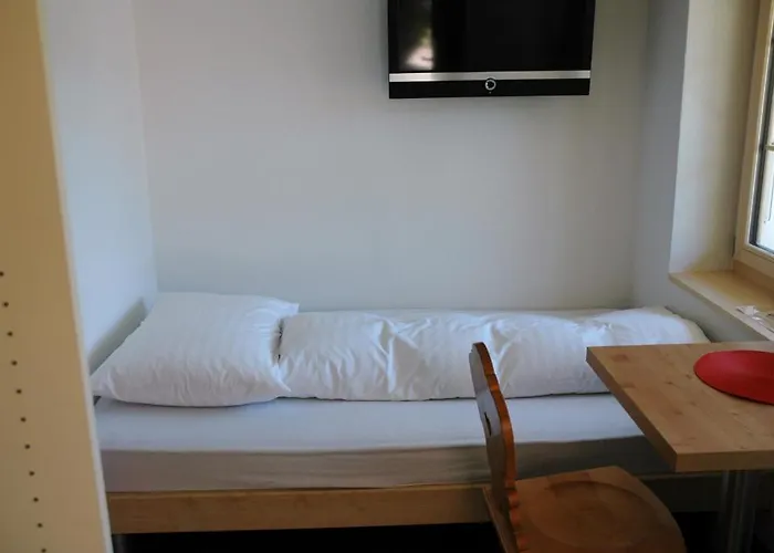 فيرنفونونغ أوف دكتور ليوي شقة *